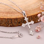 Silberkette mit Kreuzanhänger