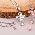 Silberkette mit Kreuzanhänger