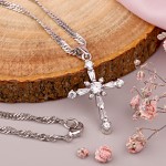 Silberkette mit Kreuzanhänger